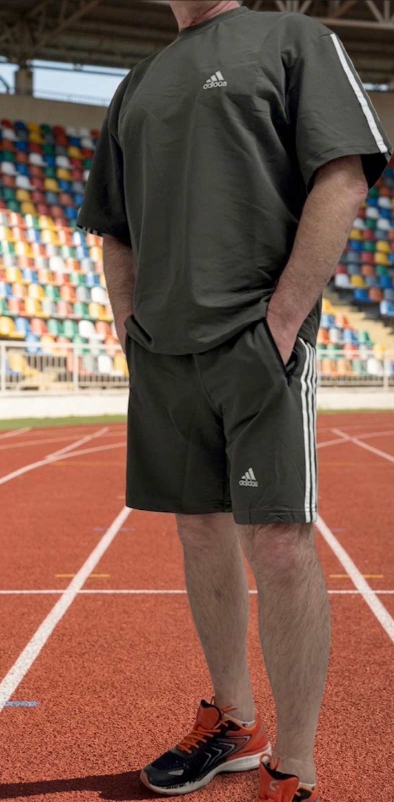 Спортивні костюми чоловічі